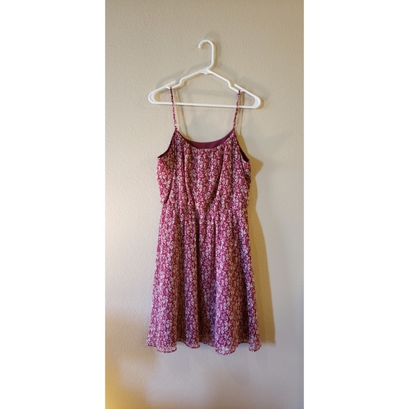 LOFT Dresses & Skirts - Floral print LOFT Dress